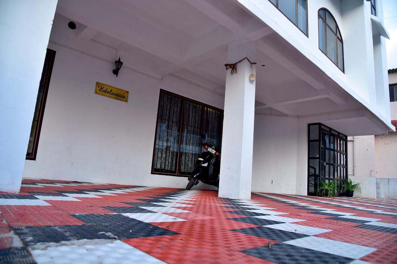 Natura Inn Munnar Exterior photo